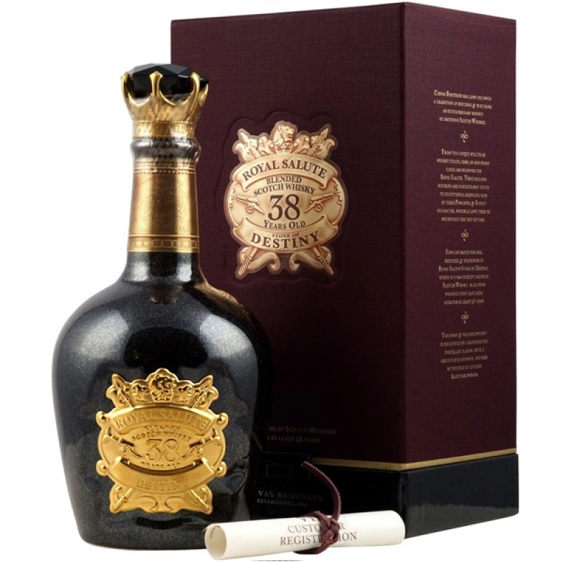 Whisky Chivas Royal Salute 38 Ani Stone of Destiny 0.5L 0
